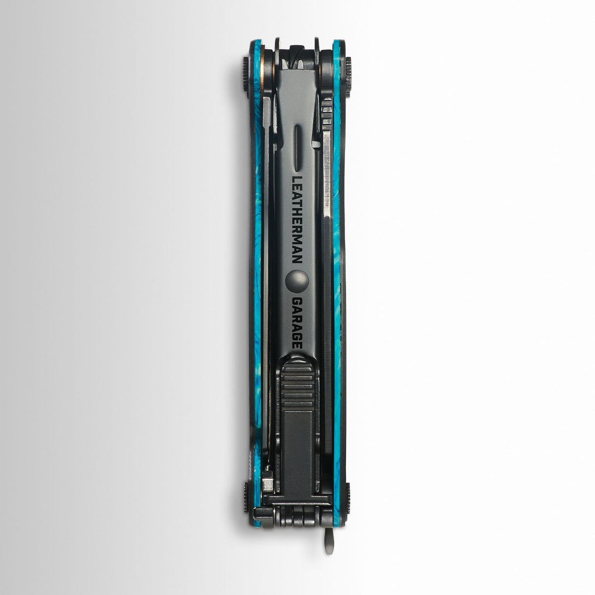 Translation missing: en.Darkside closed serrated blade side