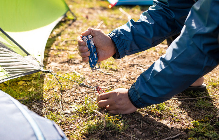 Signal hammer being used on tent steak